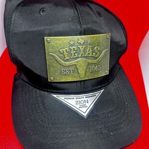 Black Texas Snapback Hat